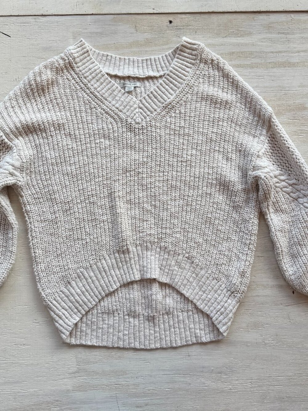 American Eagle 100% Cotton Knit High Low V-Neck Cable Sleeve Sweater Women's M
